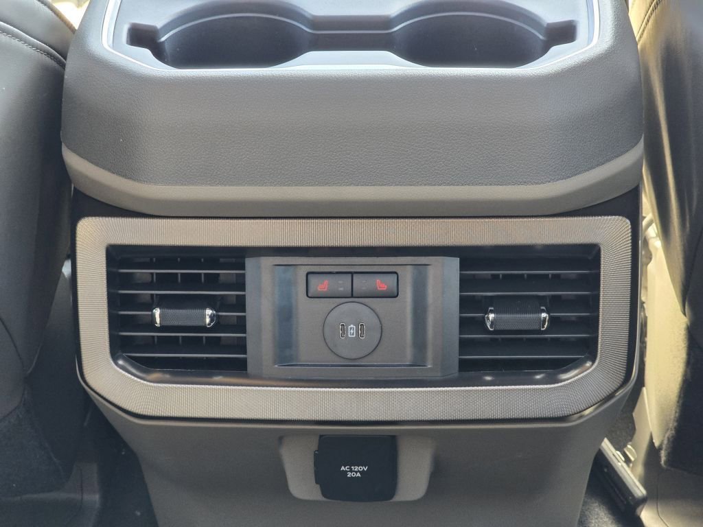 New 2026 Star White Metallic Tri-Coat Ford F-450® Platinum® image 39
