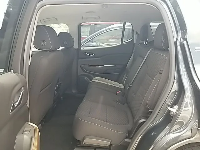 Used 2019 Blue GMC SLE-1 image 23