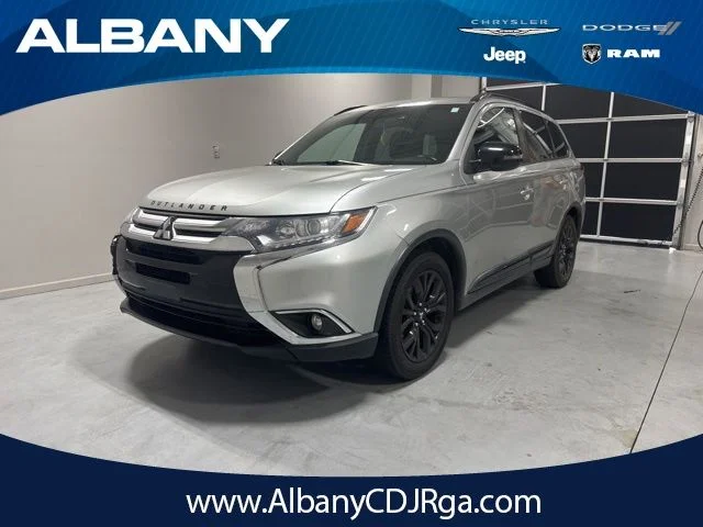 2018 Mitsubishi Outlander LE FWD's photo