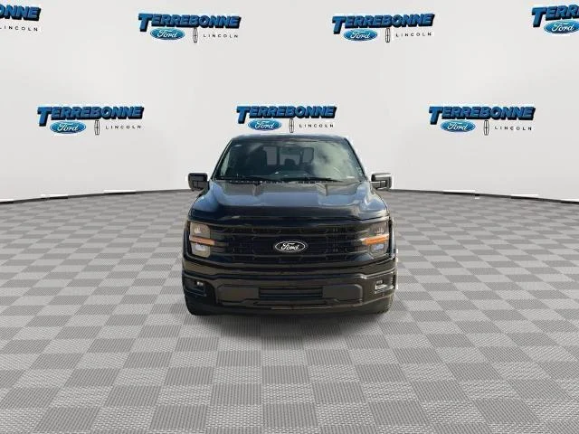 New 2026 Agate Black Metallic Ford XLT image 3