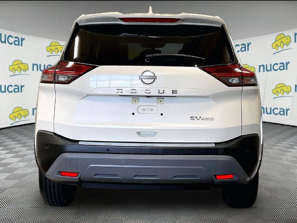 Used 2023 White Nissan SV image 5