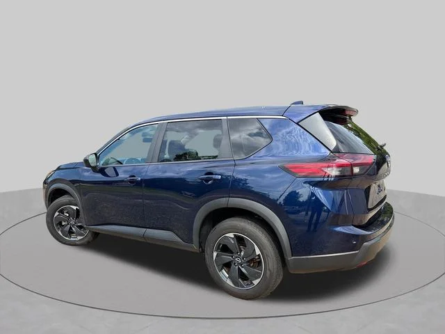 Used 2024 Deep Ocean Blue Nissan SV image 9