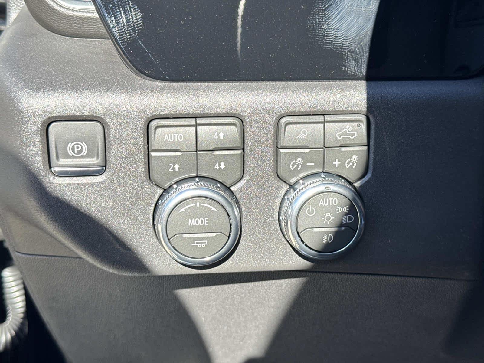 2026 GMC Sierra 1500 SLT - Photo 12