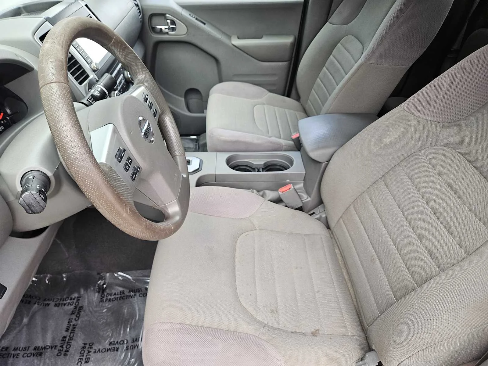Used 2020 Glacier White Nissan S image 8