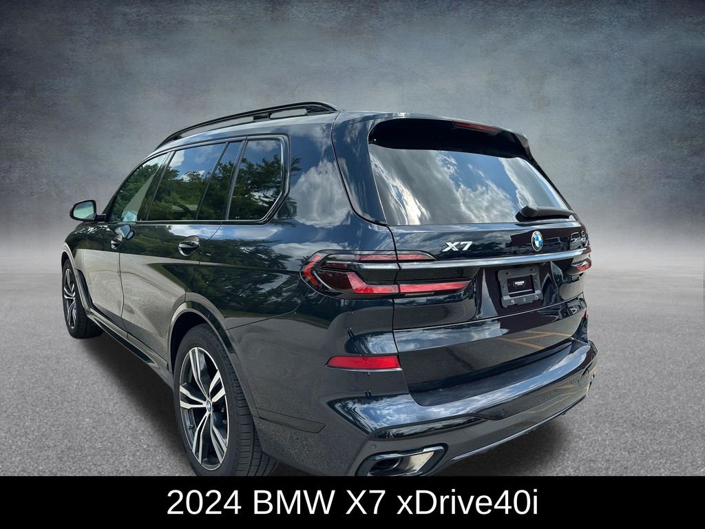 Used 2024 Black BMW xDrive40i image 3