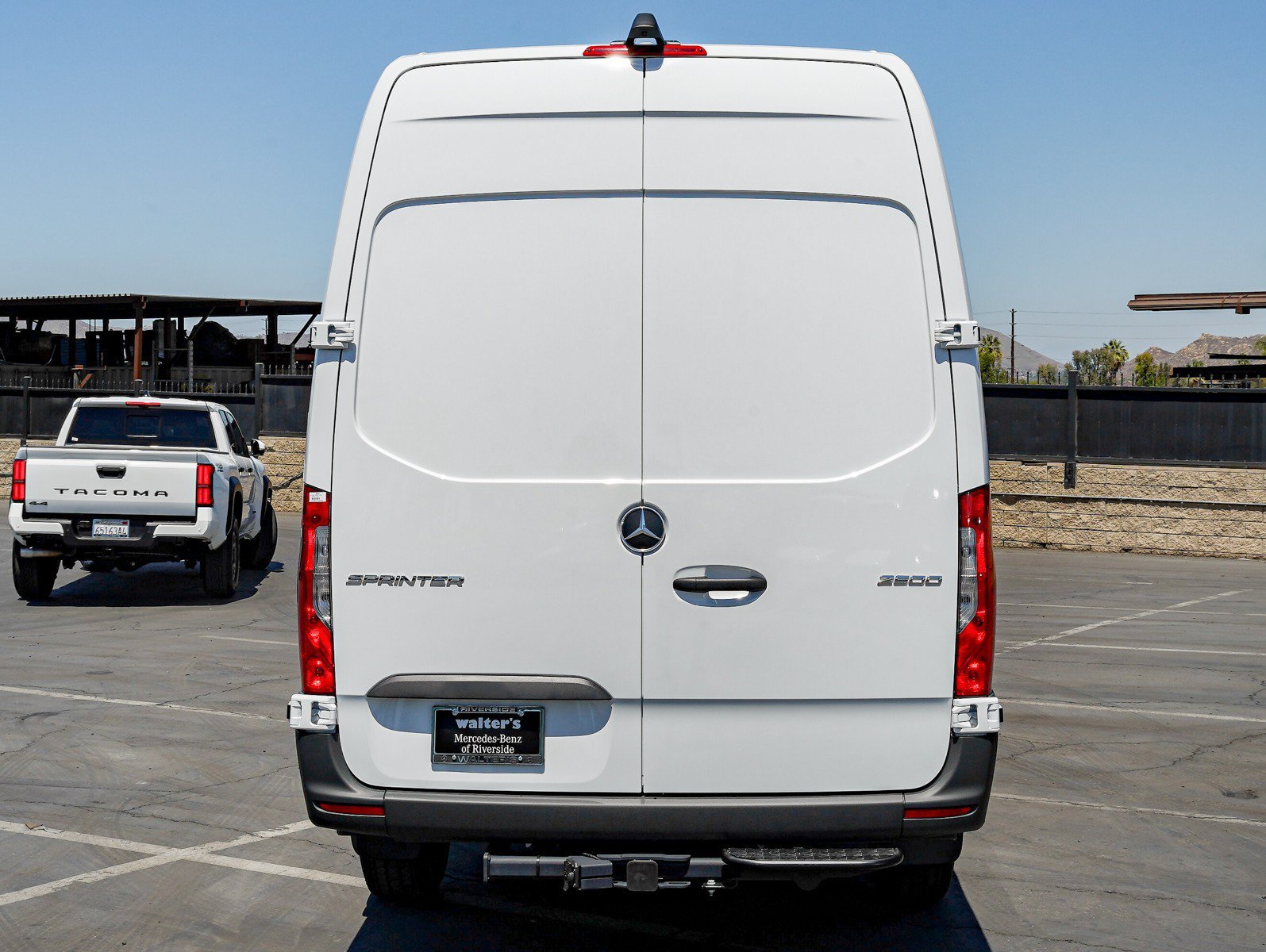 New 2026 Arctic White Mercedes-Benz 2500 High Roof I4 Diesel HO 170 RWD image 5