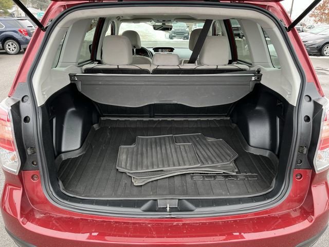 Used 2018  Subaru Premium image 21
