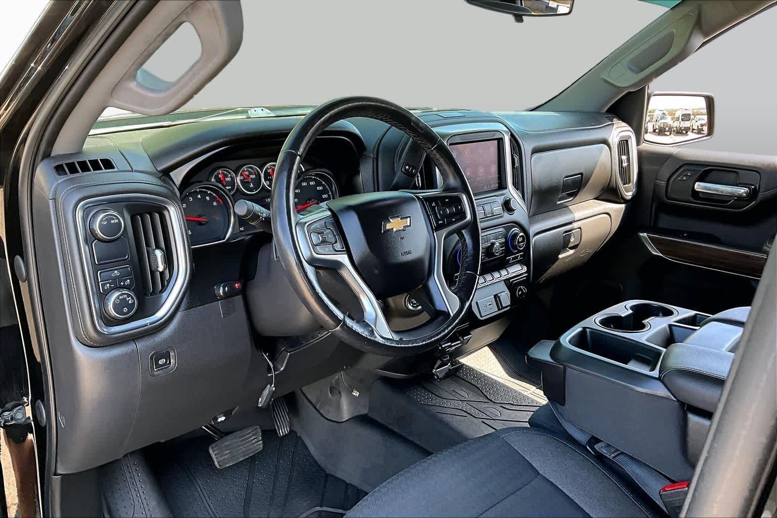 Used 2020 Black Chevrolet LT image 17