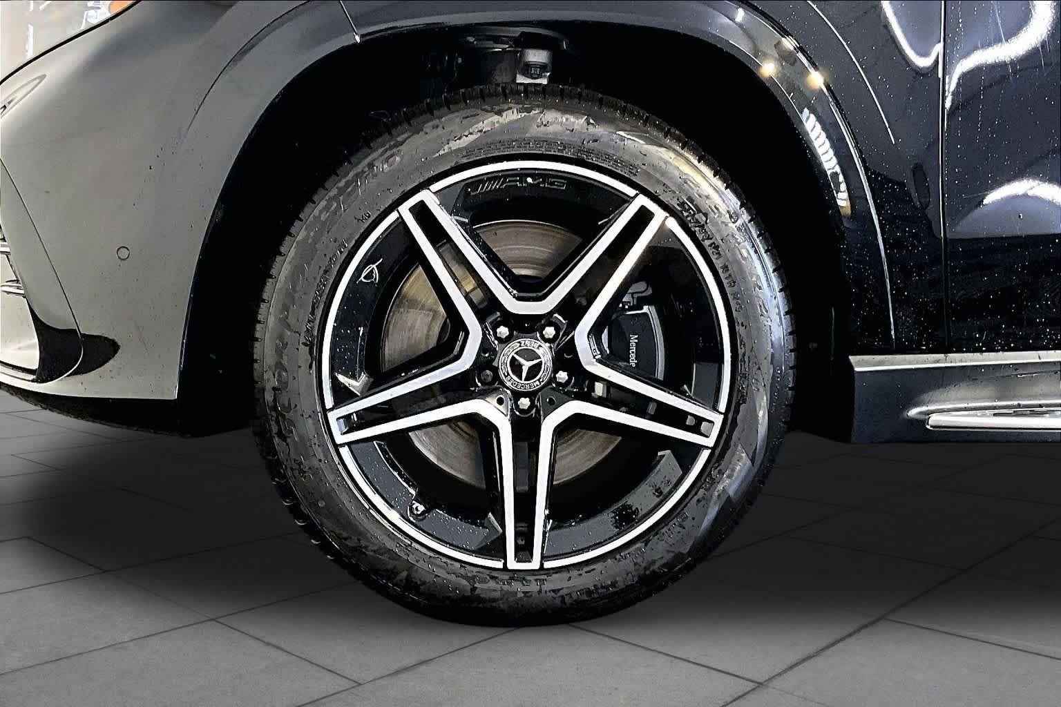 New 2027 Obsidian Black Metallic Mercedes-Benz GLS 450 image 17
