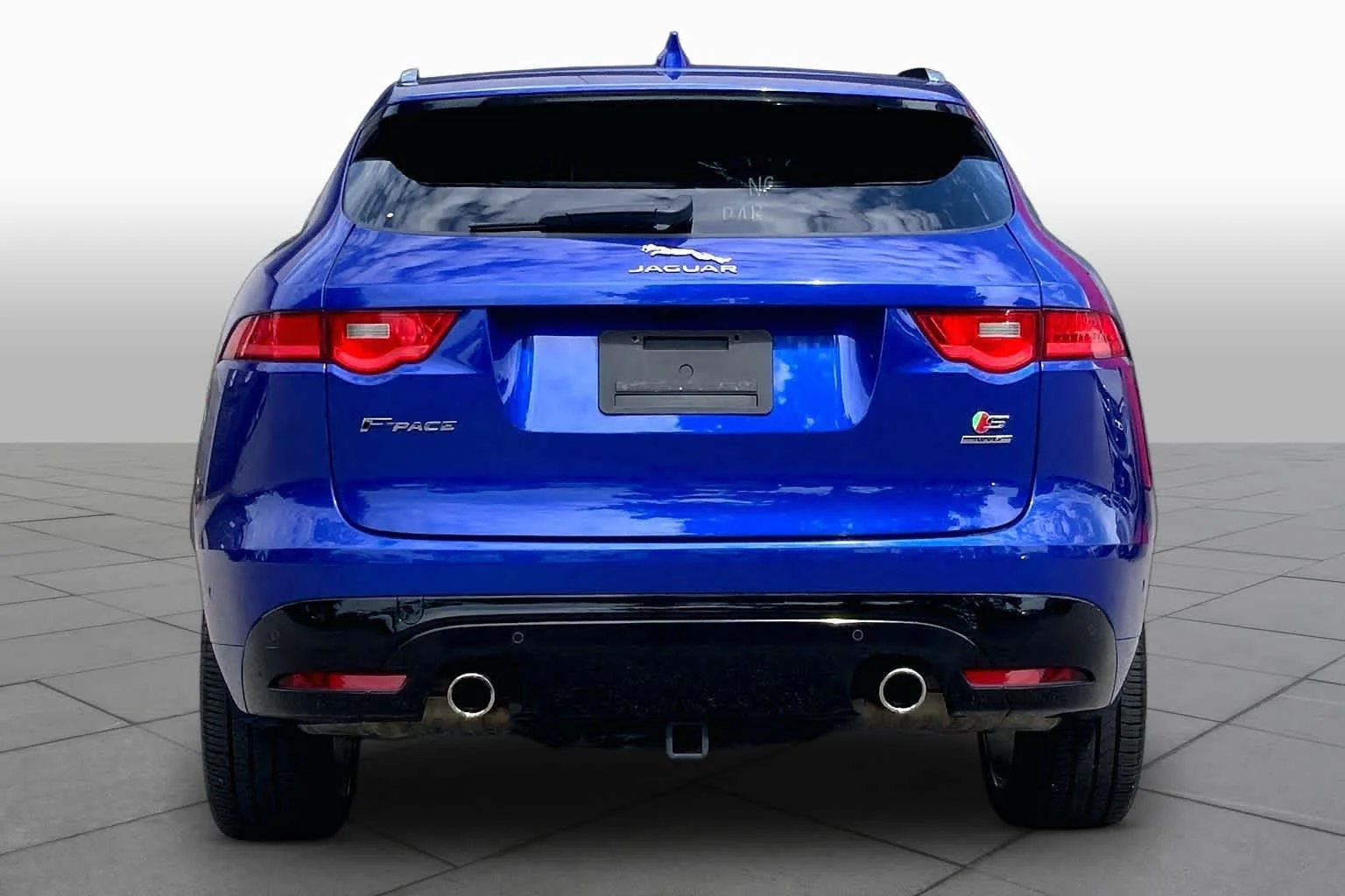 Used 2019  Jaguar S image 5