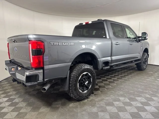 New 2026 Carbonized Gray Metallic Ford Lariat image 3