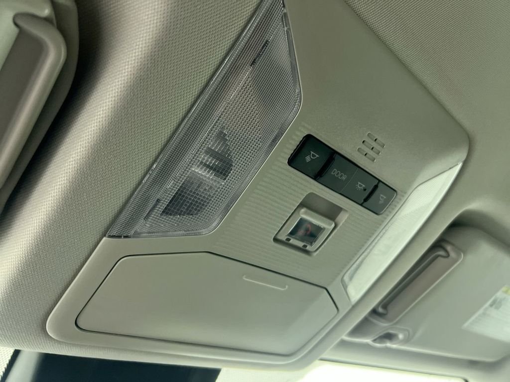 Used 2025 White Toyota XLE image 18