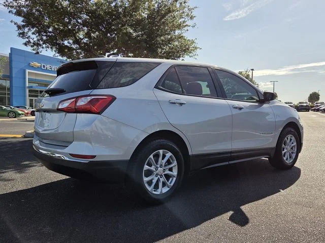 Used 2018 Silver Chevrolet LS image 6