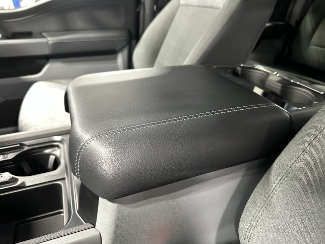 New 2027 Agate Black Metallic Ford F-250® XLT image 28