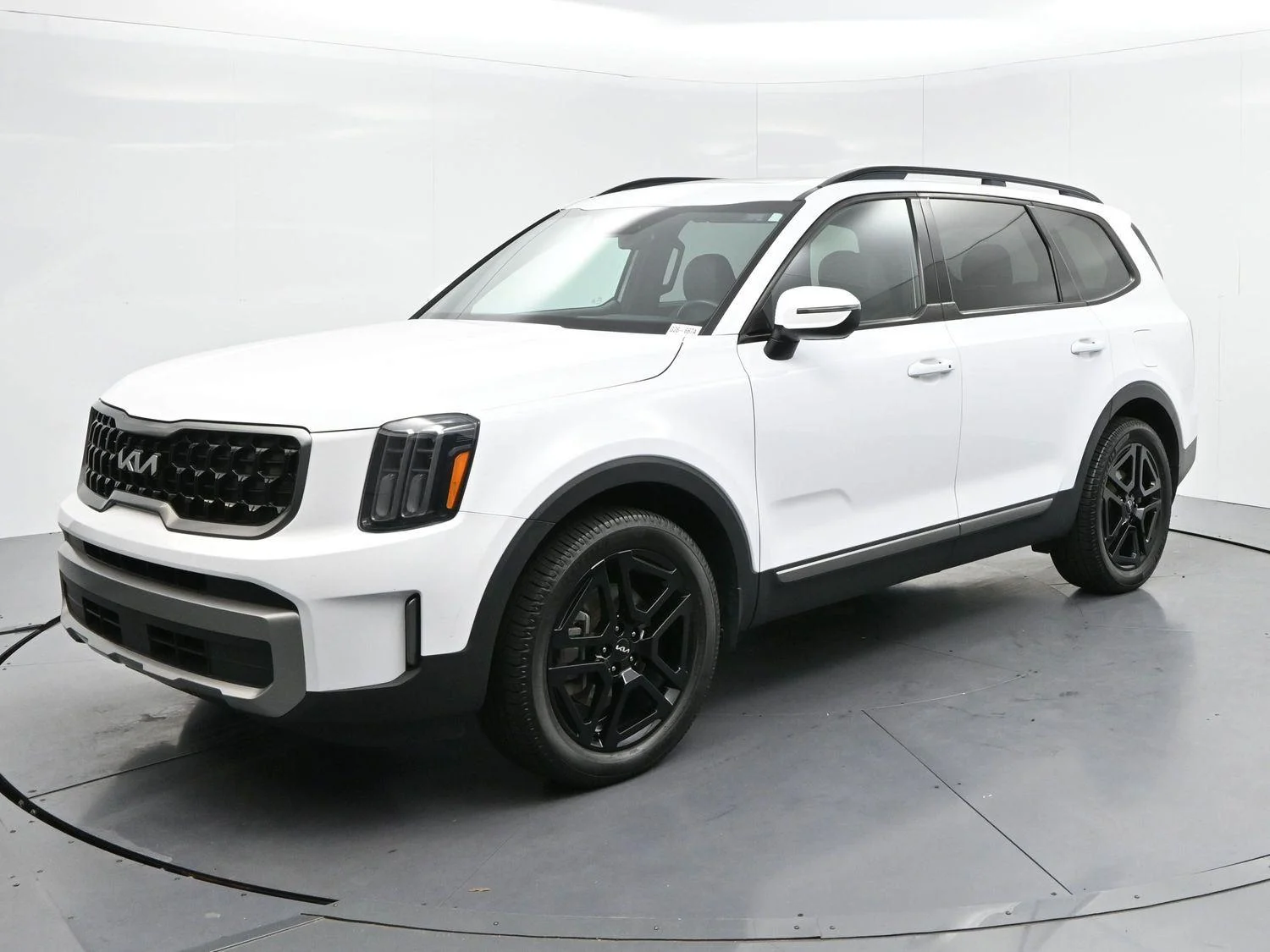 Used 2023 Glacial White Pearl Kia EX X-Line image 3