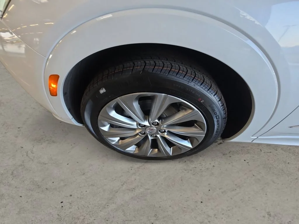 Certified Used 2024 White Frost Tricoat Buick Avenir image 13