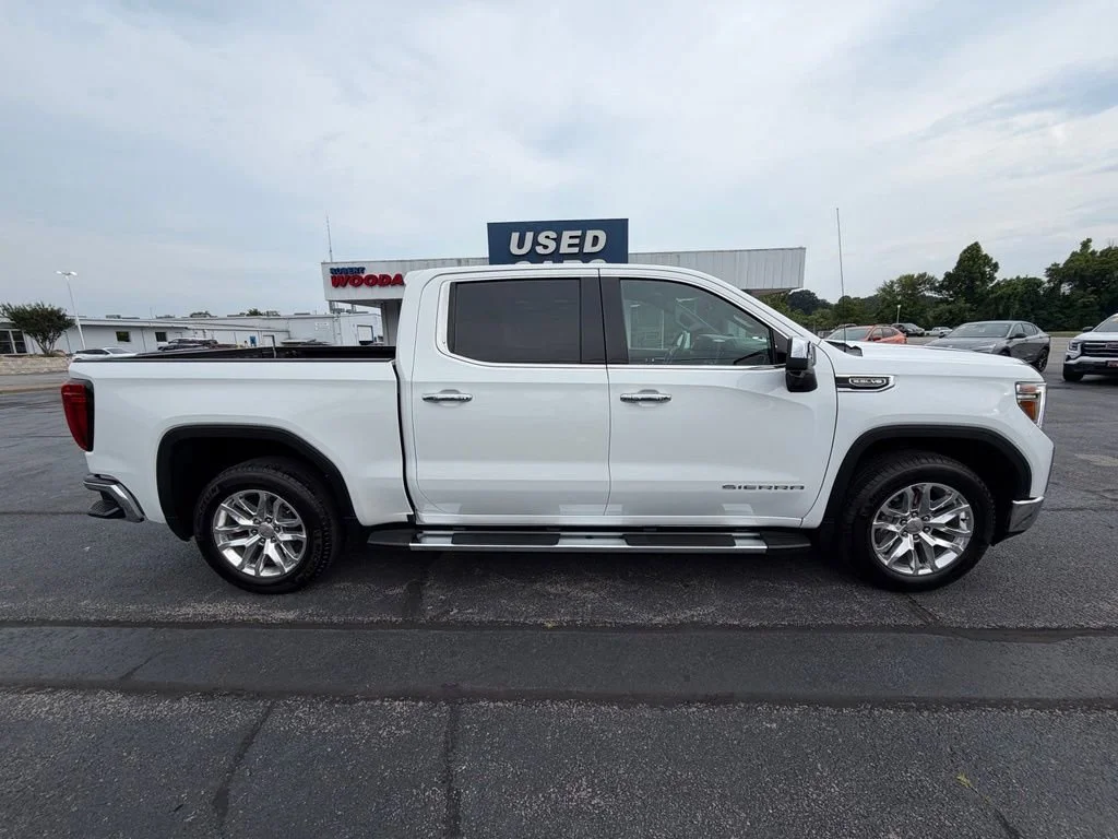 Used 2021 SUMMIT WHITE GMC SLT image 9