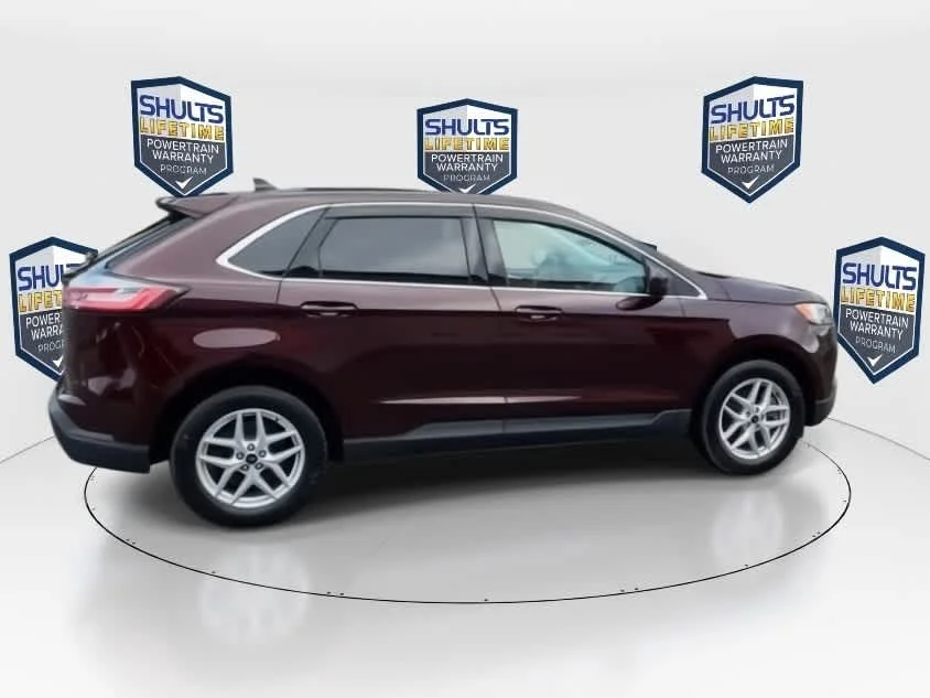 Used 2024 Burgundy Velvet Metallic Tinted Clearcoat Ford SEL image 3