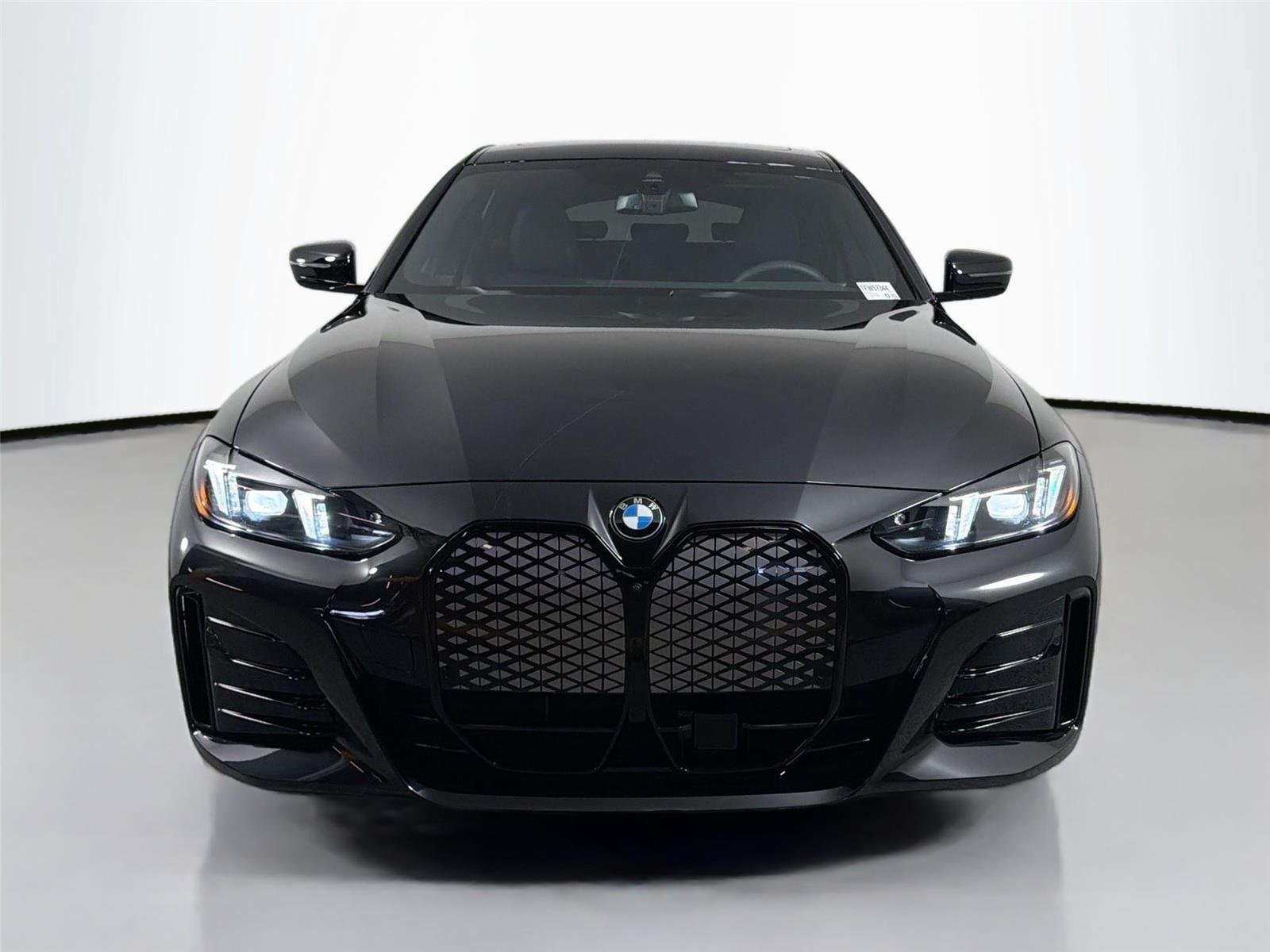 New 2026 Black Sapphire Metallic BMW xDrive40 image 2