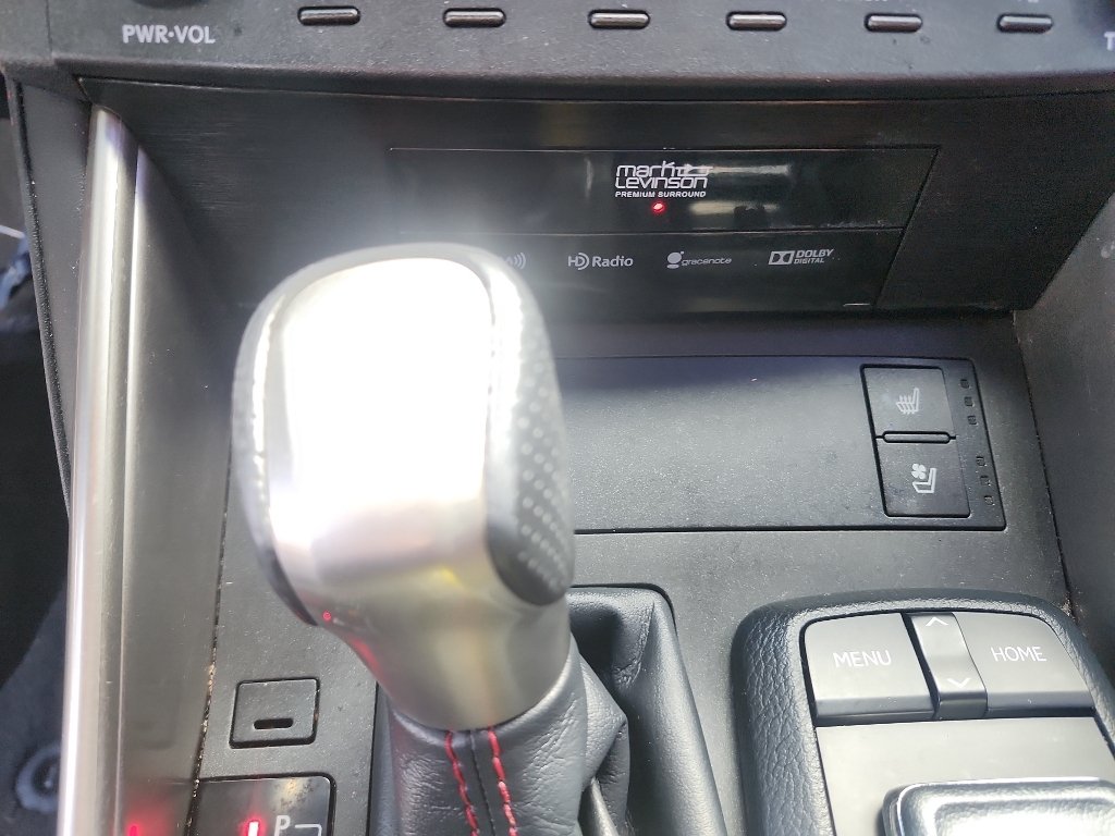 Used 2015 Starfire Pearl Lexus  image 22