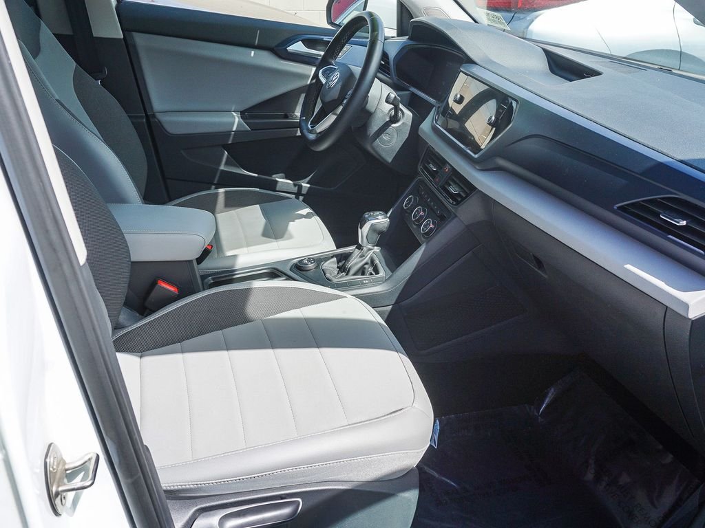 Used 2022  Volkswagen 1.5T SE image 13