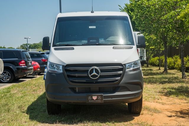 New 2026 Arctic White Mercedes-Benz Cargo 144 WB image 2