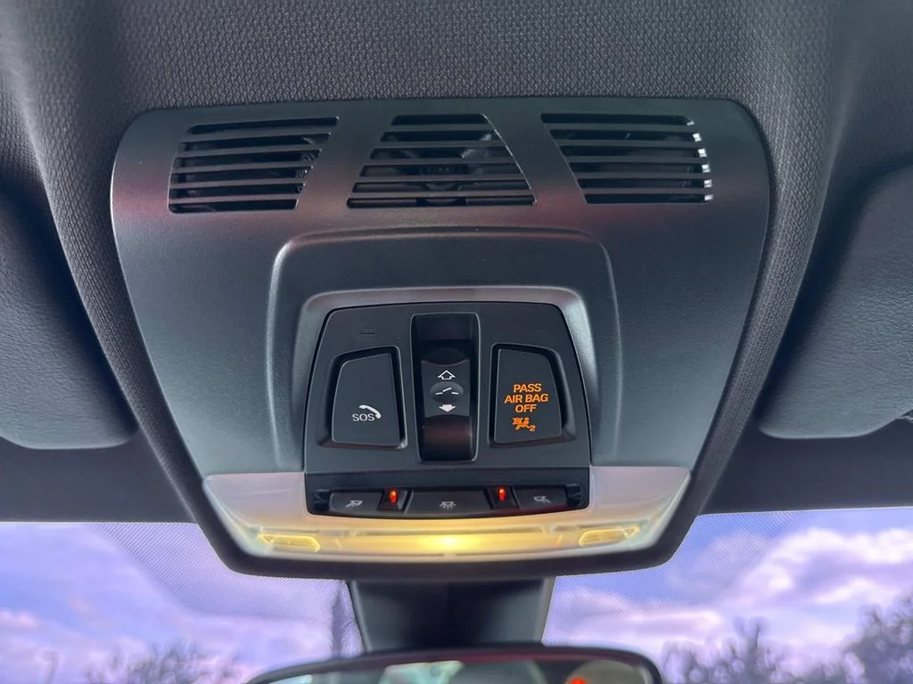 Used 2019 Black BMW sDrive28i image 49