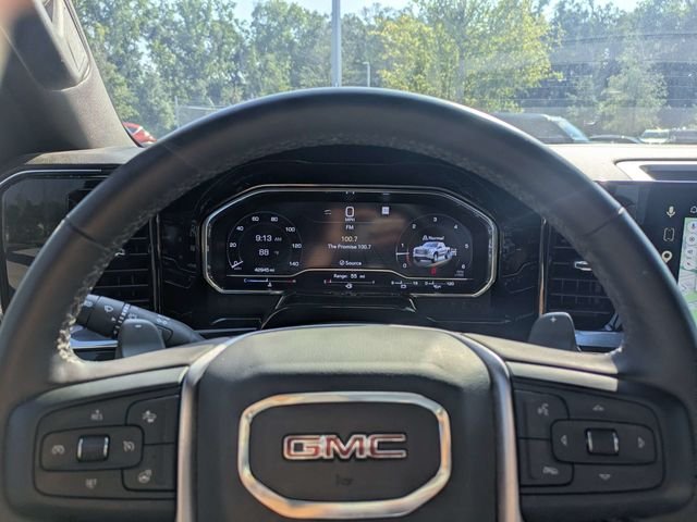 Used 2025 White GMC SLT image 28