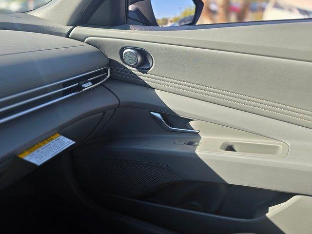 New 2026 Silver Hyundai SEL Sport Premium image 23