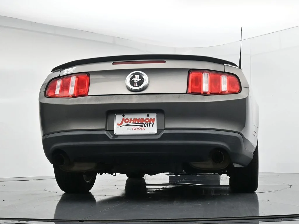 Used 2011  Ford V6 Premium image 28