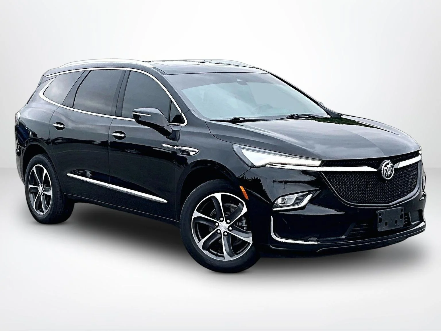 Used 2022 Black Buick Essence image 13