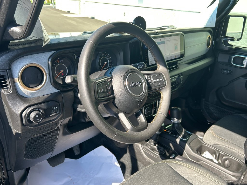 Used 2024 Black Jeep Sport S image 14