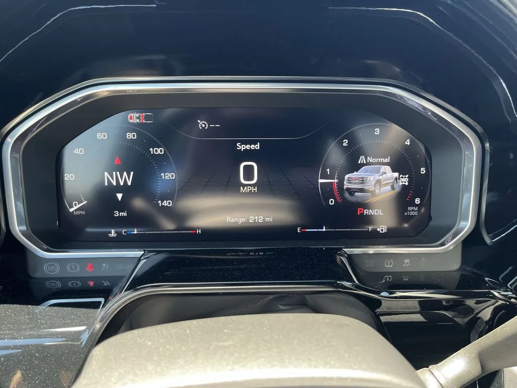 New 2026 Onyx Black GMC Elevation image 15