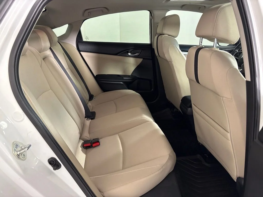 Used 2018  Honda EX image 36