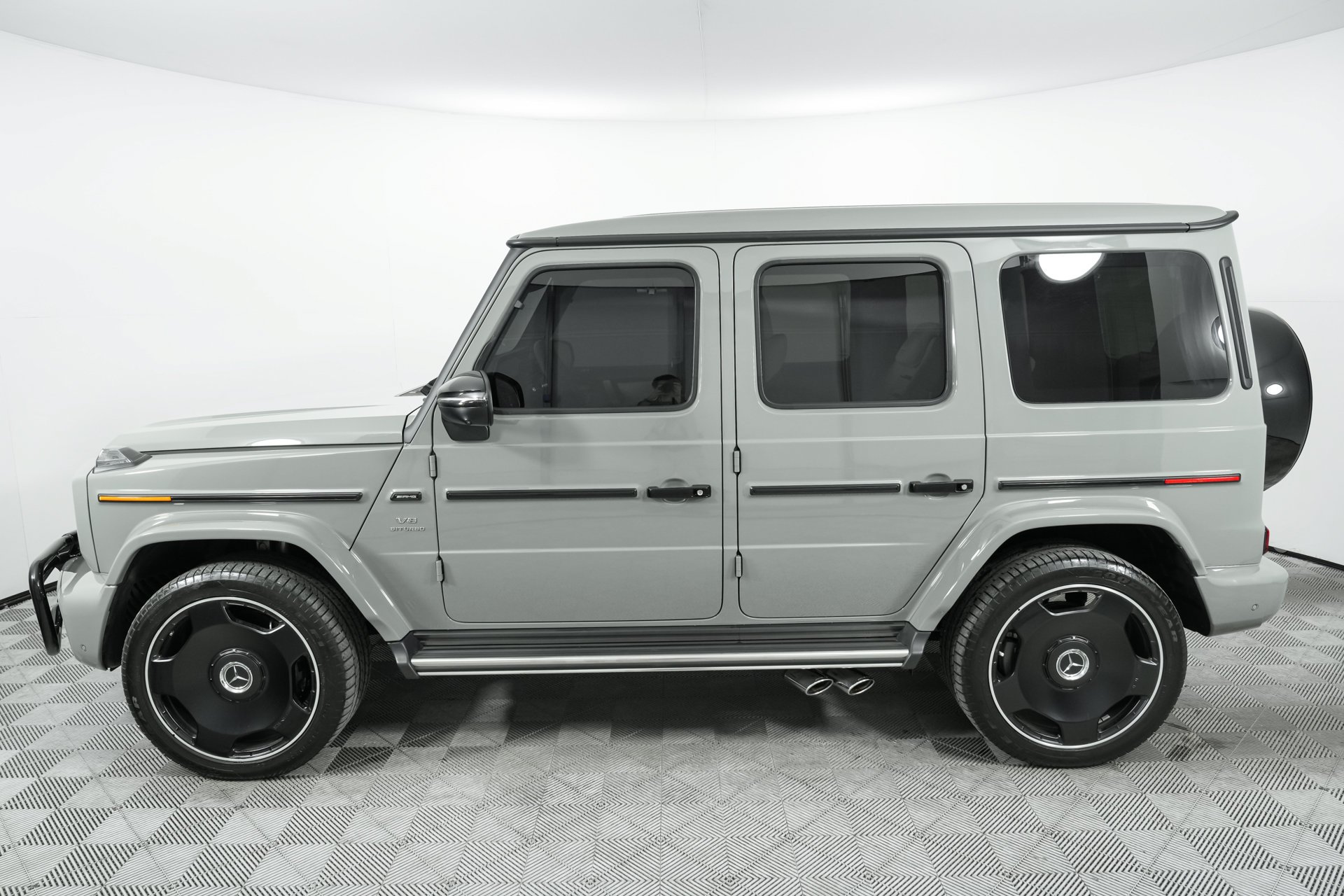 Used 2025  Mercedes-Benz G 63 AMG® image 38