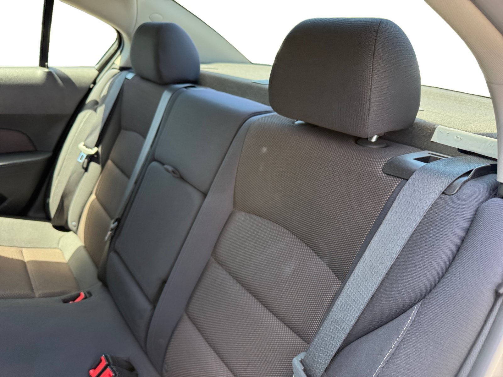 Used 2016 Summit White Chevrolet 1LT image 16