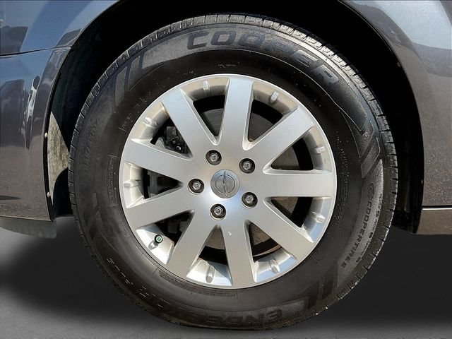 Used 2016 Gray Chrysler Touring image 36