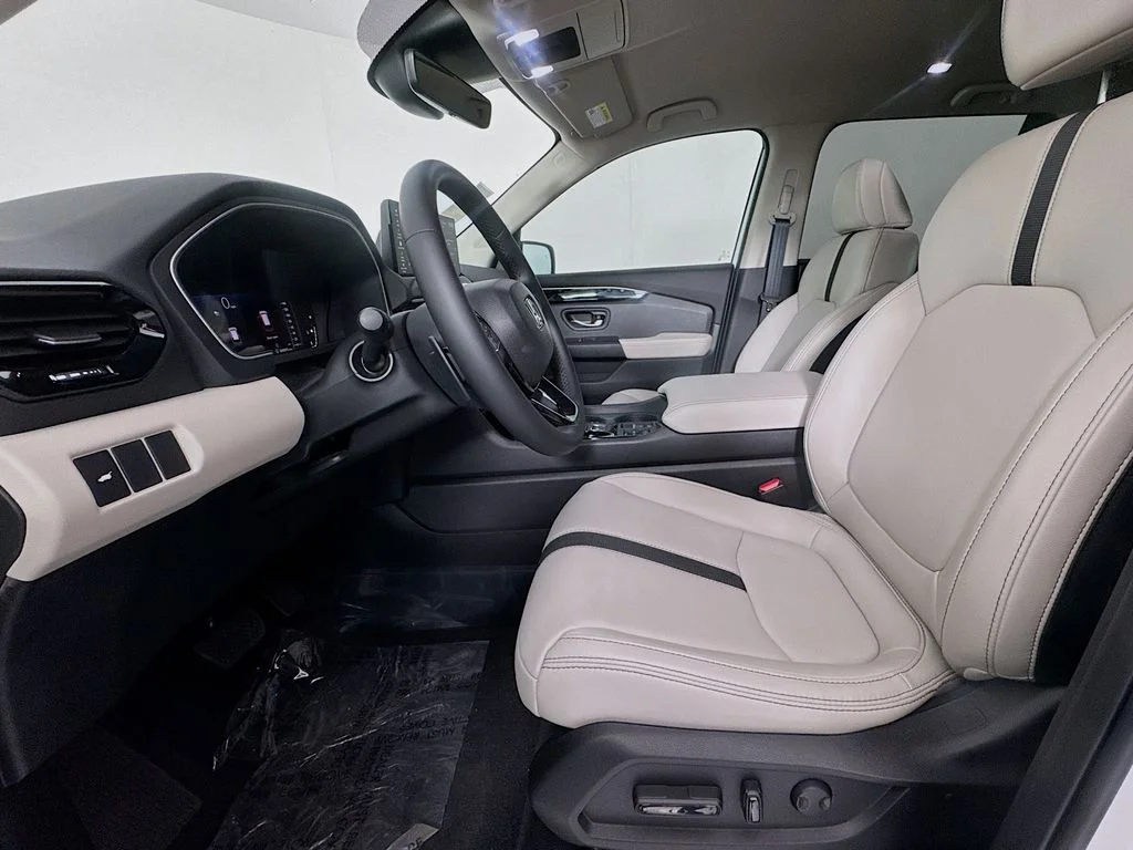 New 2026 Platinum White Pearl Honda RTL Towing image 30