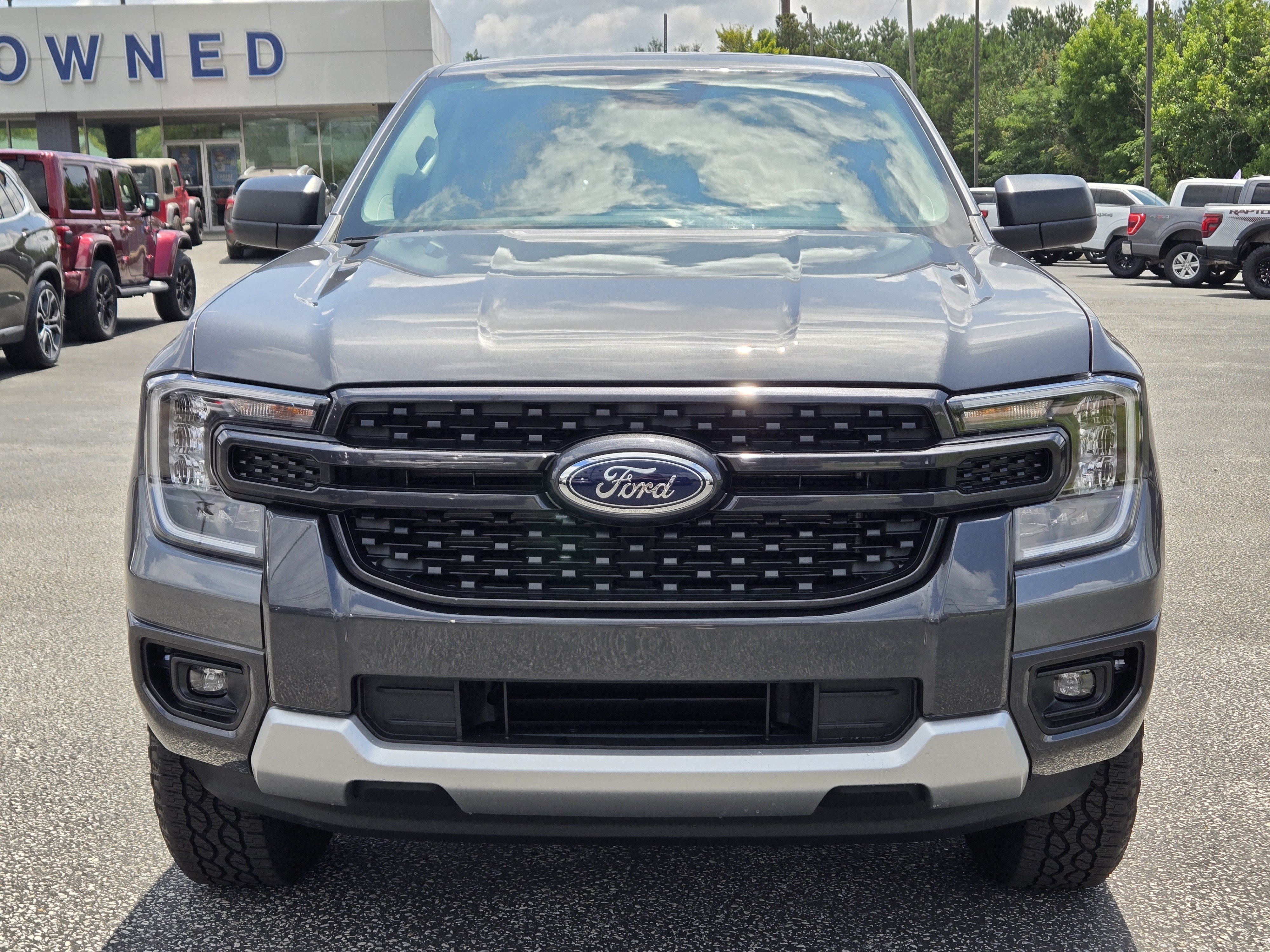 New 2026 Carbonized Gray Metallic FORD XLT image 3