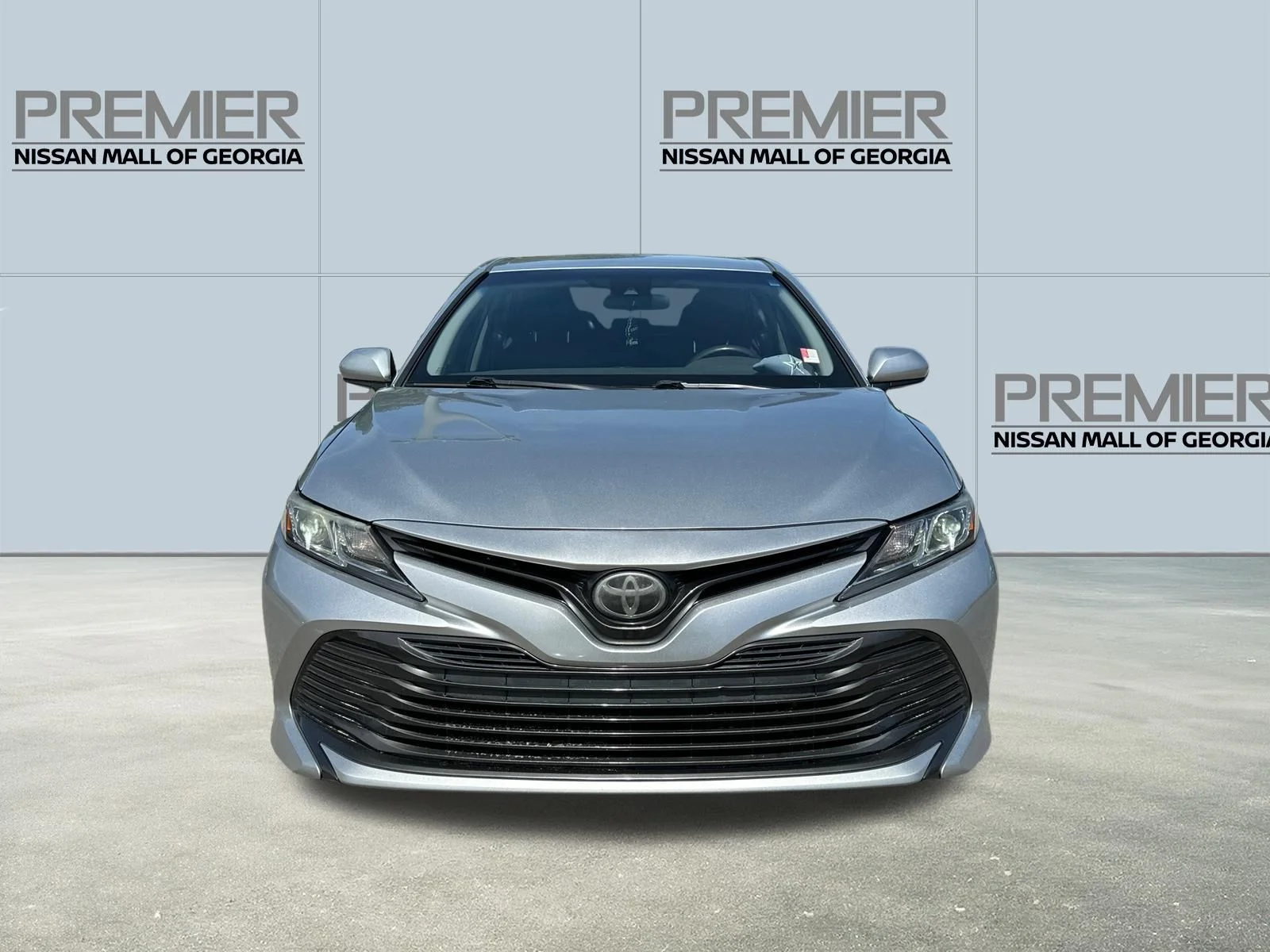 Used 2018 Toyota Camry L with VIN 4T1B11HK9JU659024 for sale in Buford, GA