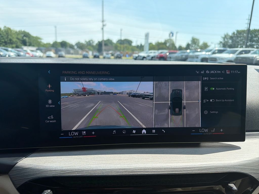Used 2025 Green BMW 430i image 21