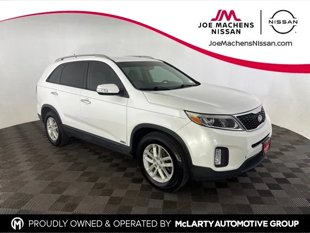 Used 2015 White Kia LX image 1