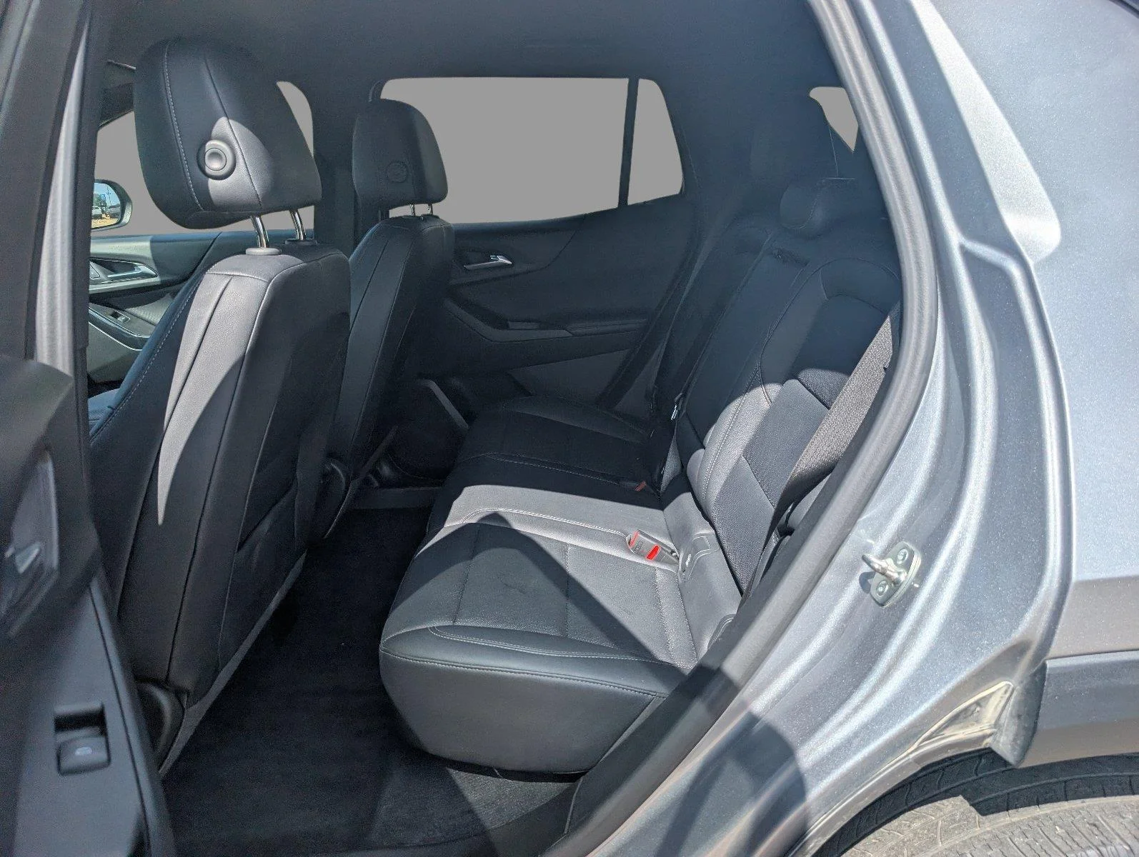 Used 2025 Sterling Gray Metallic Chevrolet LT image 31