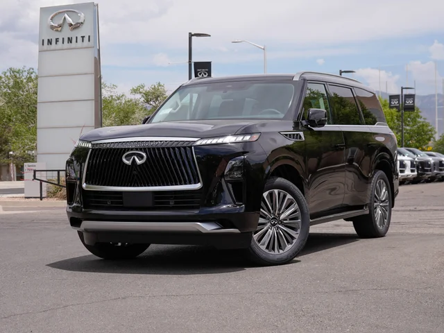 2026 INFINITI QX80 LUXE