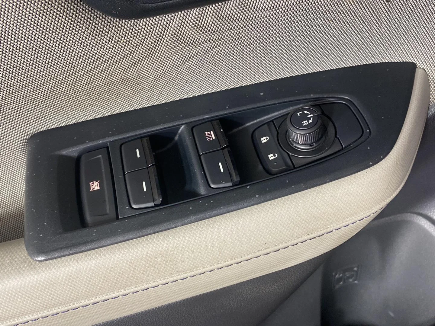 Used 2025 Crimson Red Pearl Subaru Base image 25