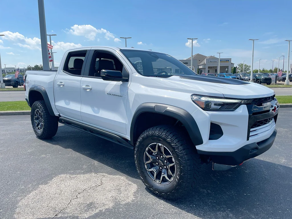Used 2023 Summit White Chevrolet ZR2 image 34