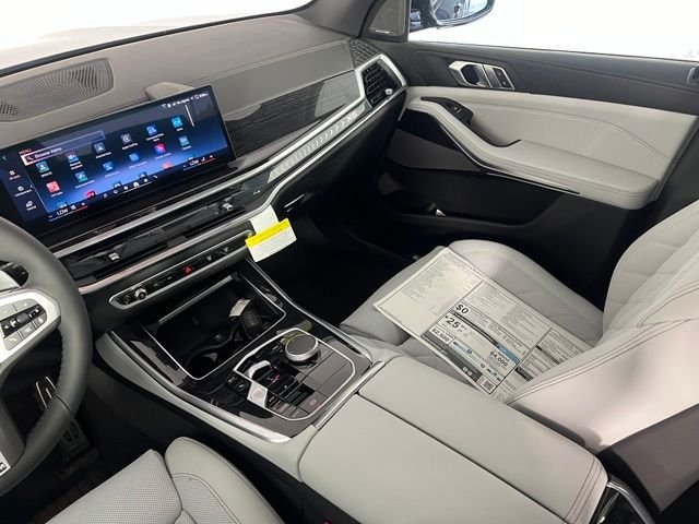 New 2026 Black BMW sDrive40i image 31
