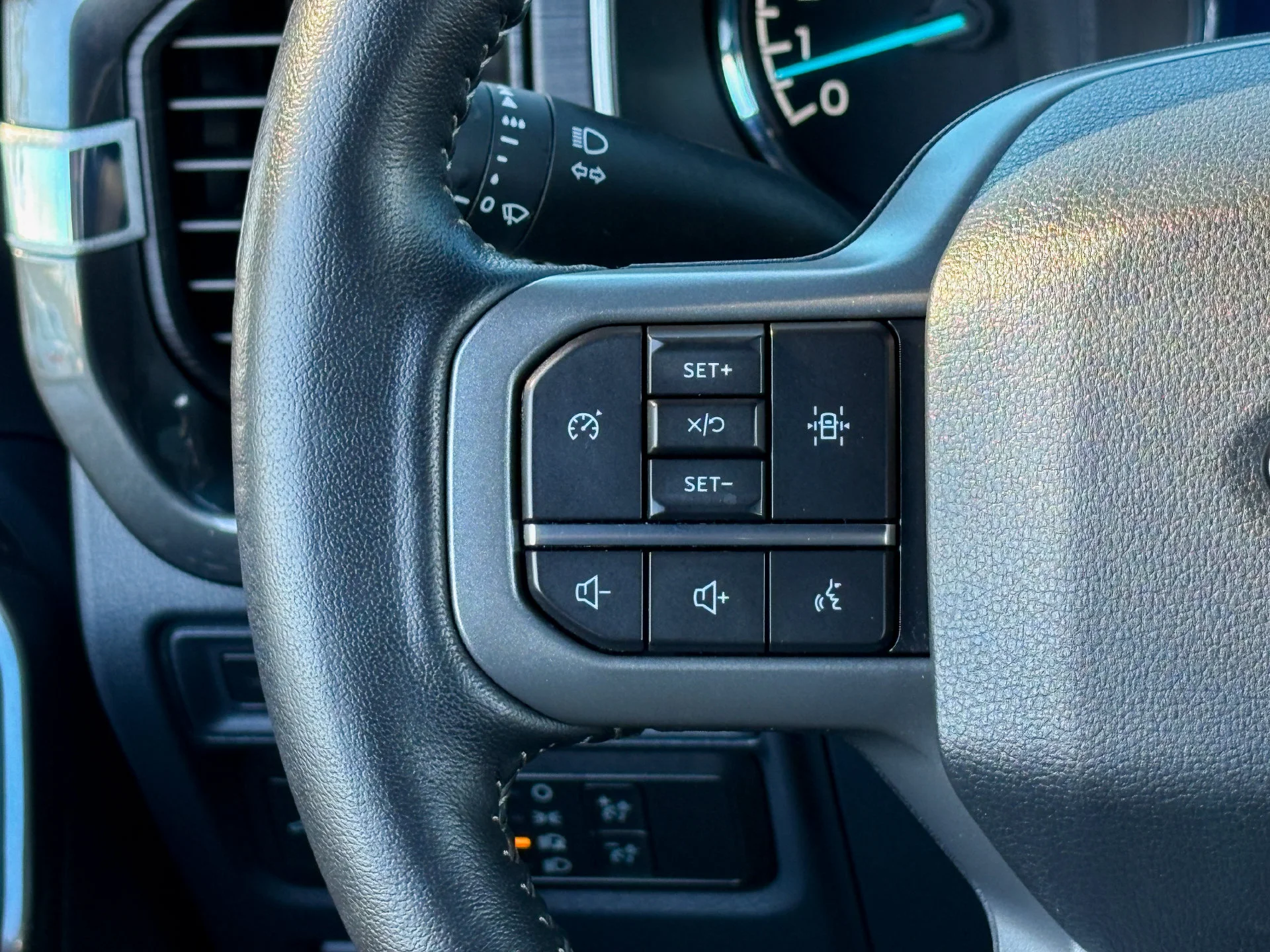 Used 2022 White Ford XLT image 16