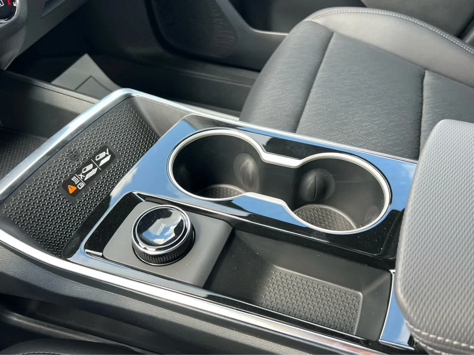 2027 Chevrolet Equinox LT - Photo 17