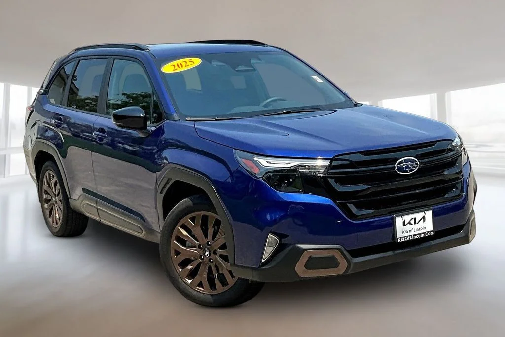 Used 2025 Sapphire Blue Pearl Subaru Sport image 3